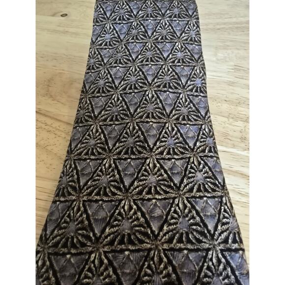 Tesoro Rosso Hand Made Silk Wide Tie Gray Black White Geometric Design Business - Picture 2 of 7